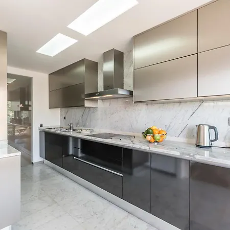 Edificio Foz Palace Da Rocha 2 Bedroom ポルティマン